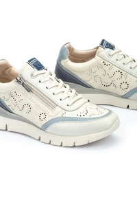 Pikolinos CANTABRIA - Zapatillas - white