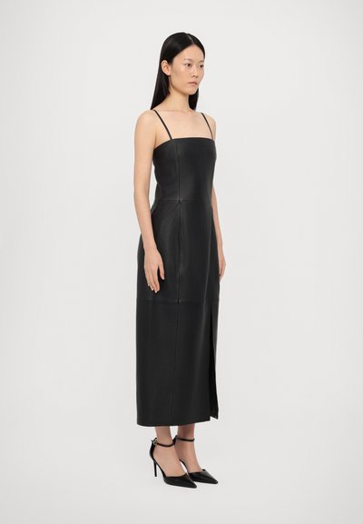 Filippa K TUBE DRESS - Päevakleit - black
