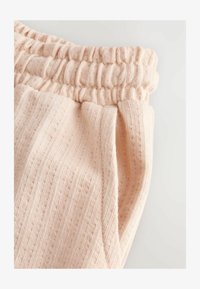 Valitud, ecru off white