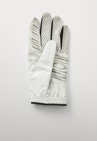 Luvas de golfe brancas com palma texturizada, apresentando padrões geométricos cinzentos na parte de trás e detalhes em preto nas pontas dos dedos e na área do pulso.