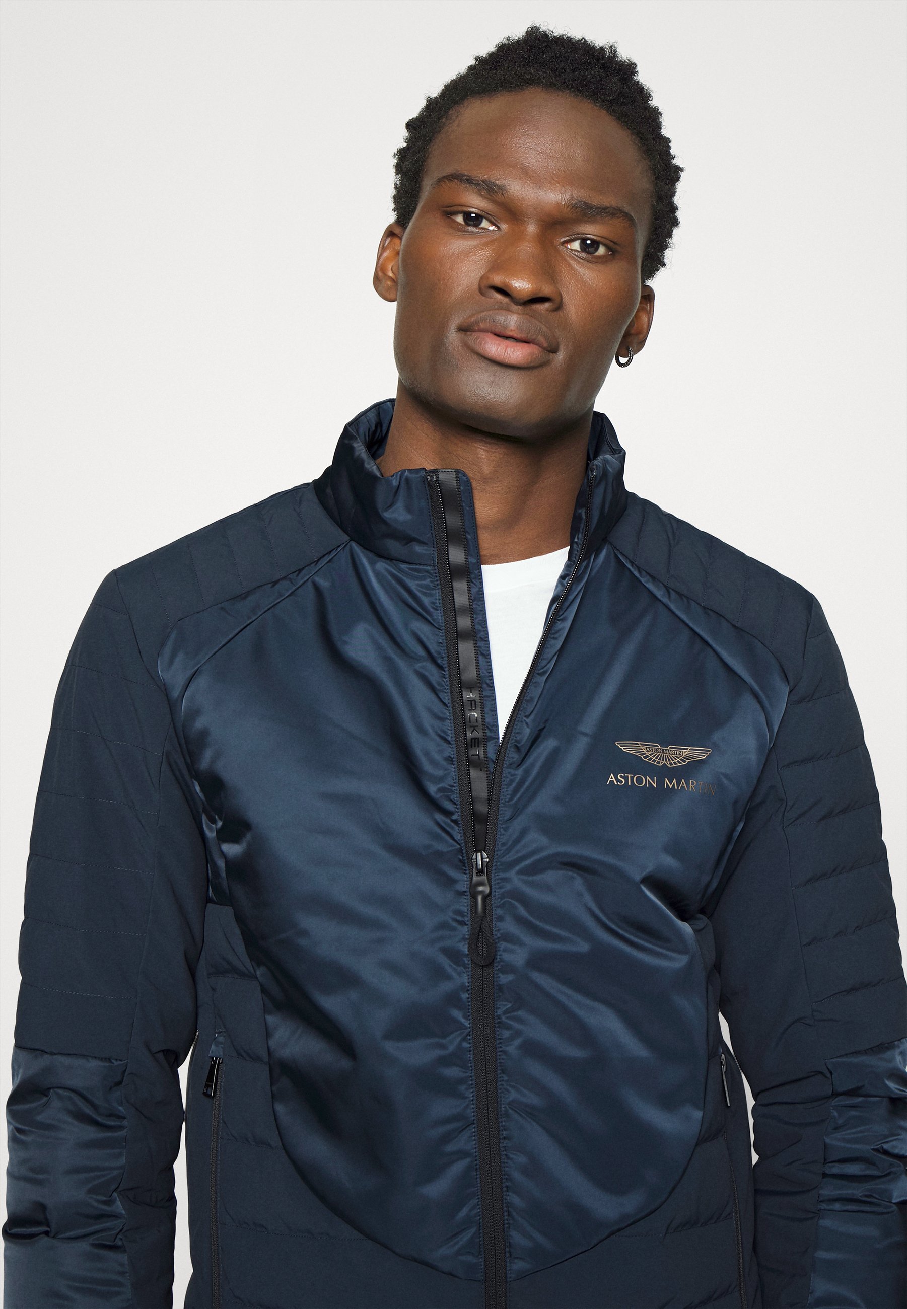Hackett Aston Martin Racing VELOCITY 