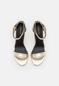 Even&Odd Sandaler med høye hæler - gold