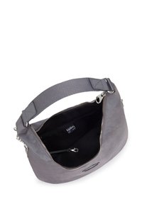 Borsa a spalla grigia con esterno texturizzato, chiusura con zip e tracolla regolabile. Interno foderato in nero con una tasca con zip.