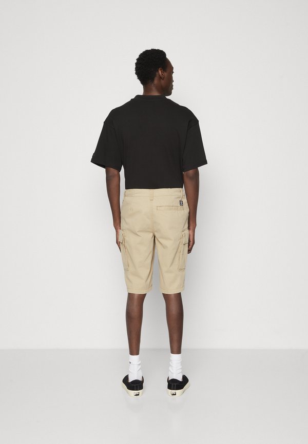 BROOKLINE CARGO - Shorts - lemon pepper3