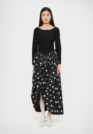 AURORA DRESS IN POLKA DOT - Maxi šaty - black/white