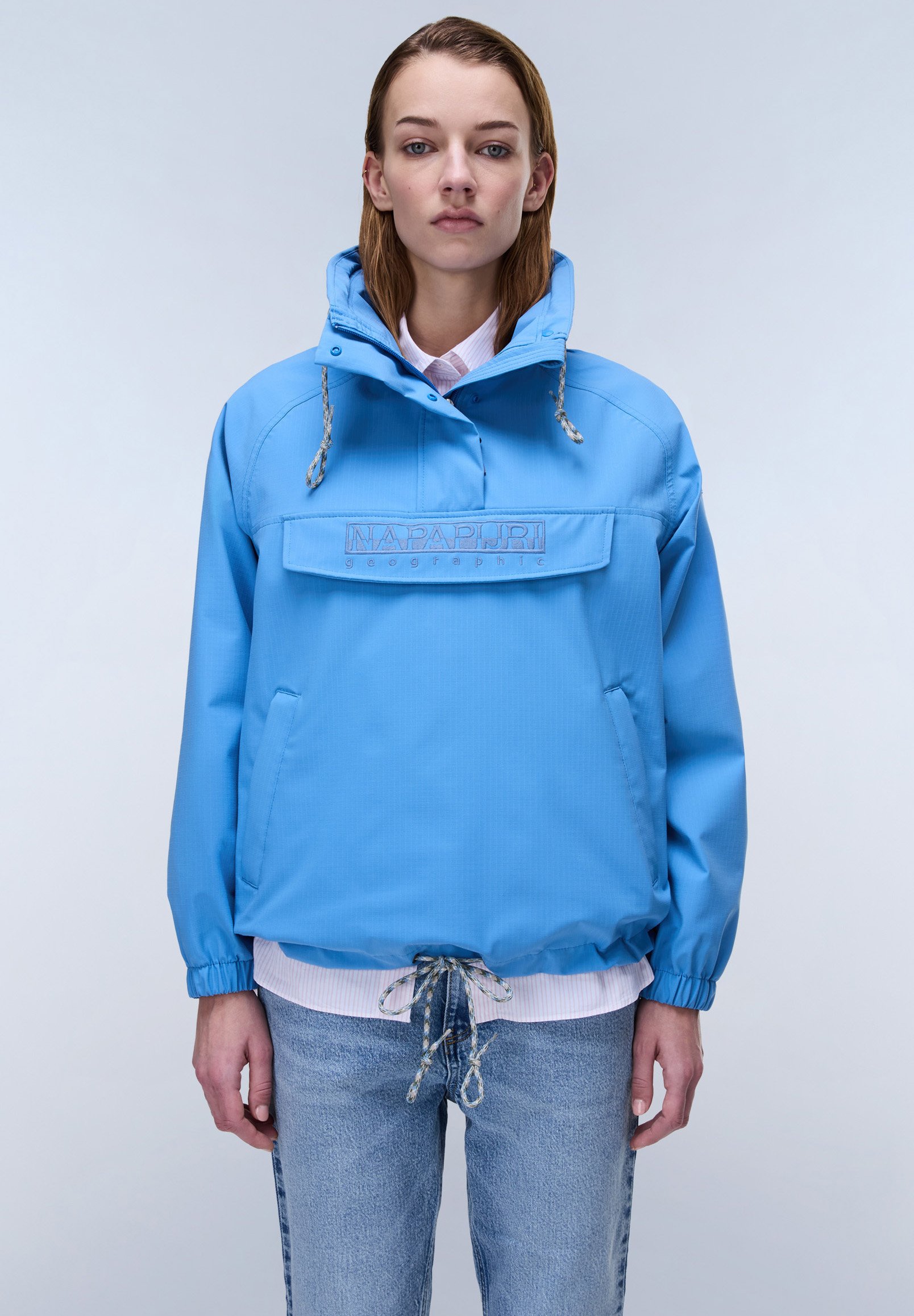 Napapijri RAINFOREST DUNE V trovka Bright Blue sv tle Modr Napapijri RAINFOREST DUNE V trovka Bright Blue sv tle Modr