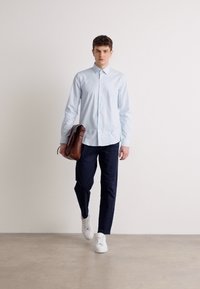 Thumbnail Image 2