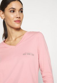 ONLY ONLBELLA NIGHTWEAR - Pijamas - blush/night sky