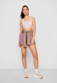 ASICS ROAD COMPRESSION BRA - High support sports bra - watershed rose