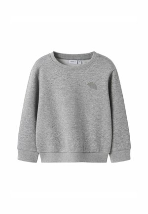 Lichtgrijze peuter sweater met lange mouwen, ribgebreide manchetten en zoom, en een klein subtiel bladdesign op de linkerborst.