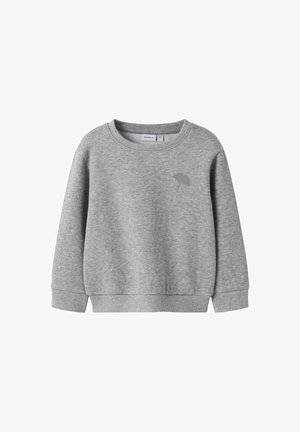 Helles graues Sweatshirt für Kleinkinder mit langen Ärmeln, gerippten Bündchen und Saum sowie einem kleinen dezenten Blätterdesign auf der linken Brust.