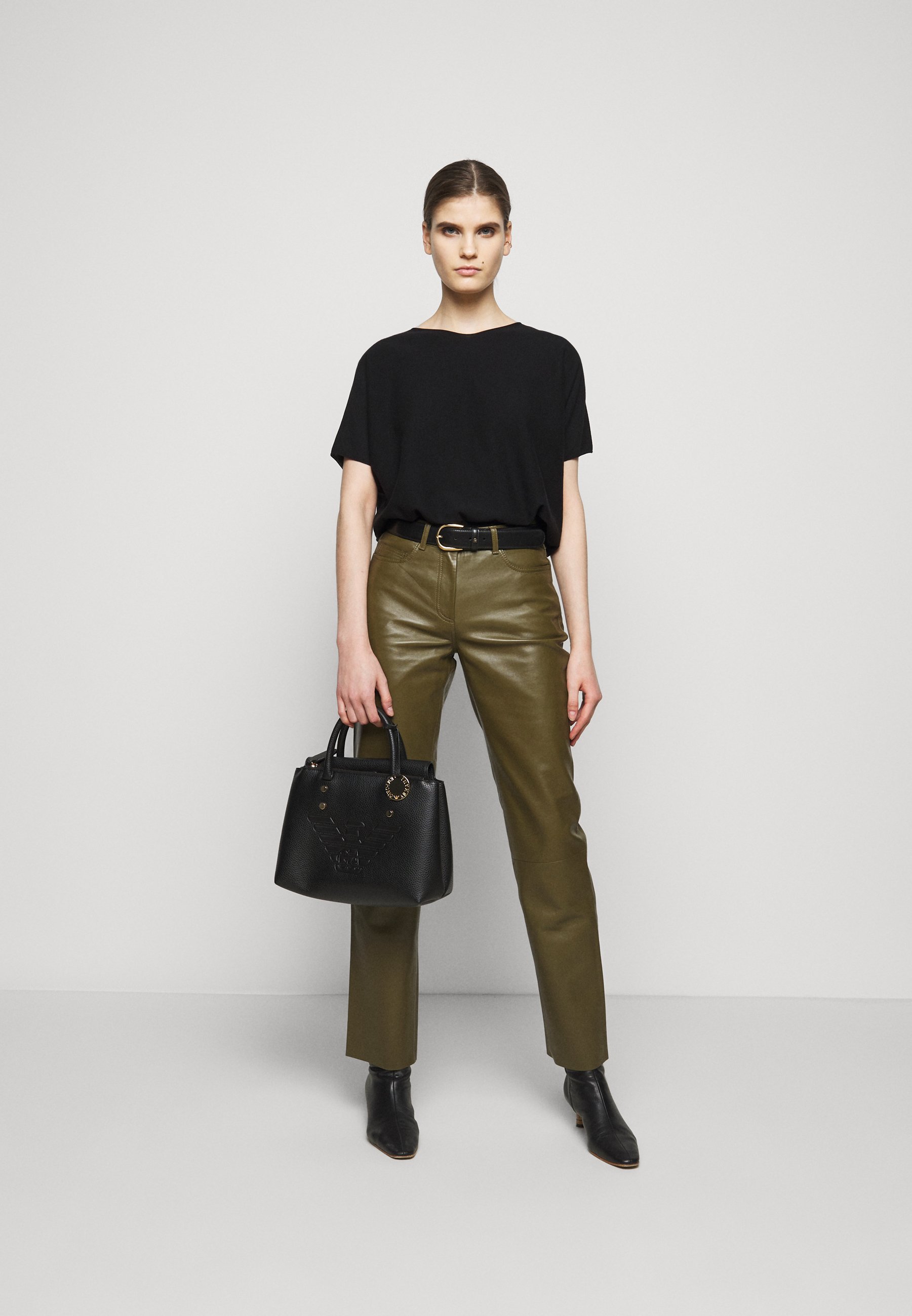 emporio armani roberta eagle handbolsa