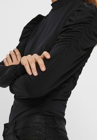 Vero Moda Maglietta a manica lunga - black