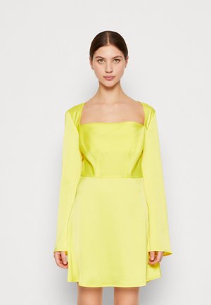 SOMETHINGNEW JENNIFER MINI DRESS - Koktailové šaty/večierkové šaty - blazing yellow