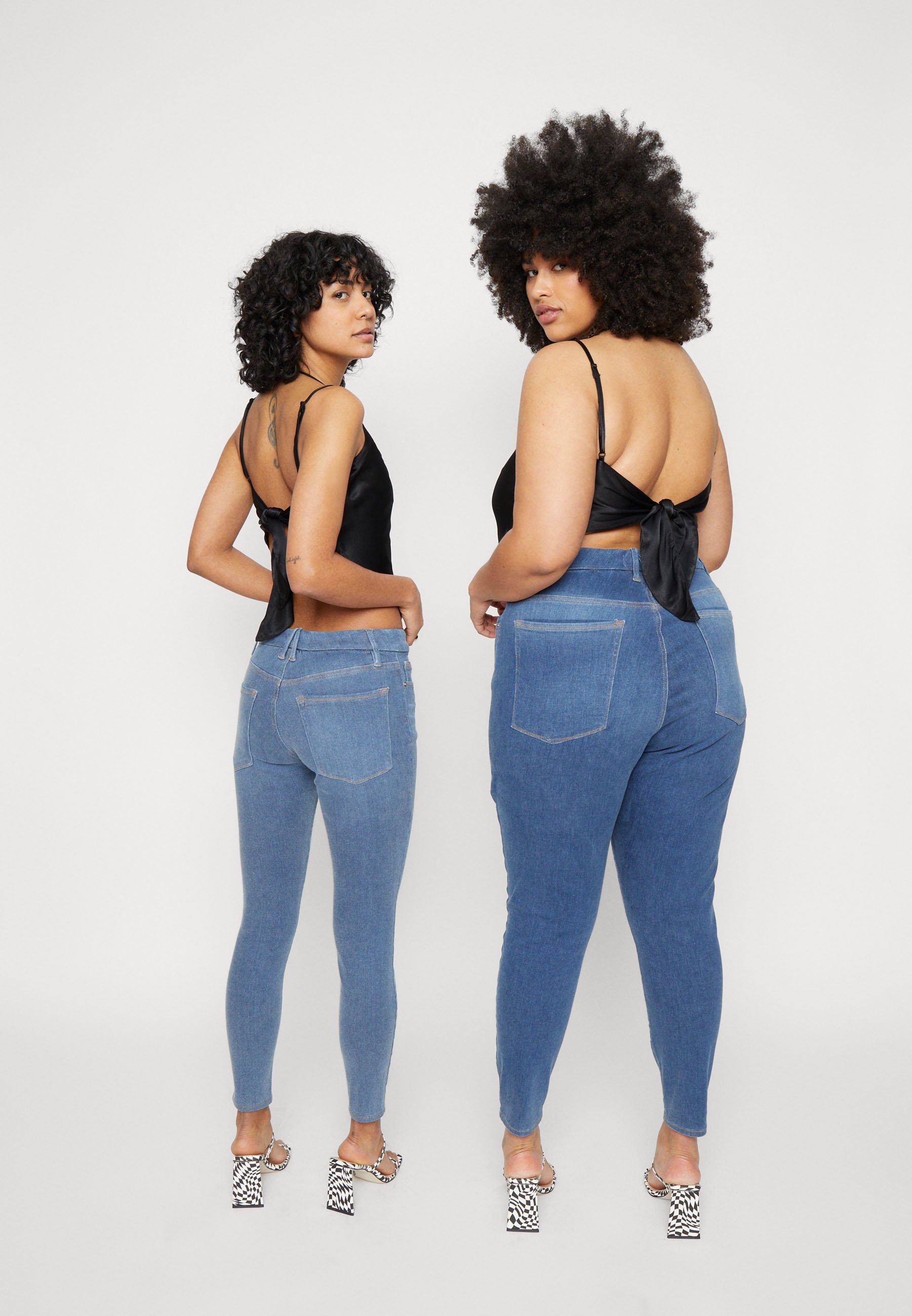 Good American ALWAYS FITS - Jeans 