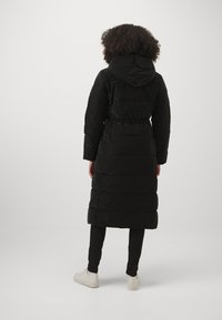 Calvin Klein Jeans - Płaszcz zimowy
