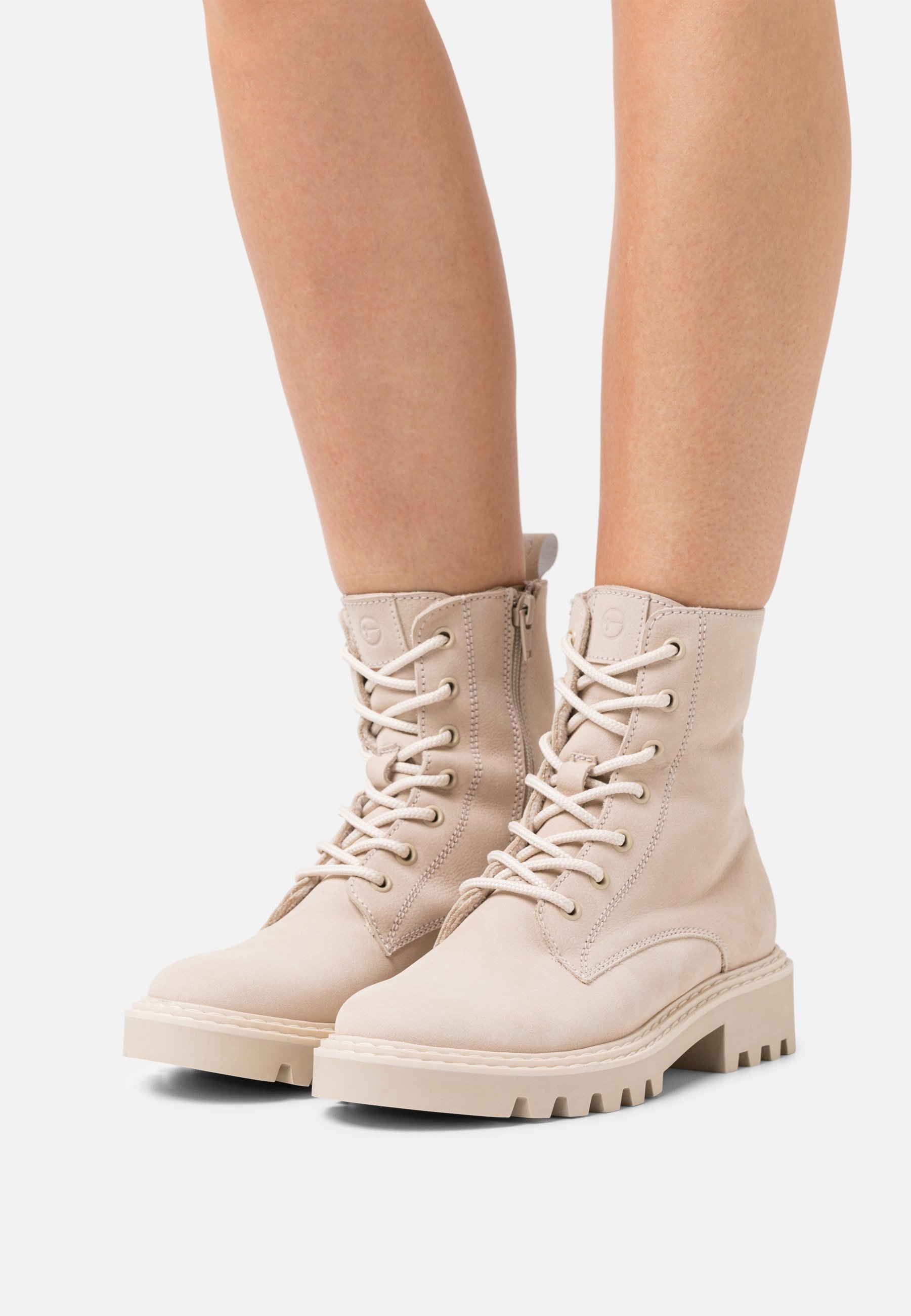 tamaris stivaletti stringati