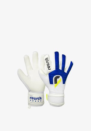 Coppia di guanti da portiere bianchi con dettagli blu, neri e gialli e cinturini da polso con marchio "reusch" su sfondo bianco.