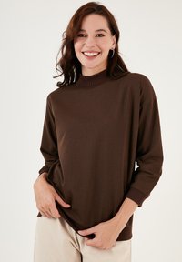 LELA HIGH COLLAR  - Sportska majica - brown