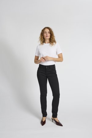 PULZ, PZSUZY HW CURVED SKINNY LEG - Jeans skinny - black denim