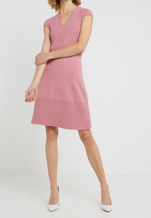 Strickkleid - light pink