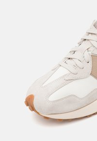 New Balance 327 UNISEX - Trainers - light grey/beige