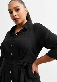 New Look Curves CURVES  czarny