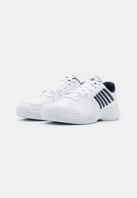 K-SWISS COURT EXPRESS CARPET - Nurmikentän kengät - white/navy