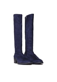 Bottes hauteur genou en daim bleu marine à texture lisse, avec une fermeture éclair latérale et un petit talon bloc pour plus de stabilité.