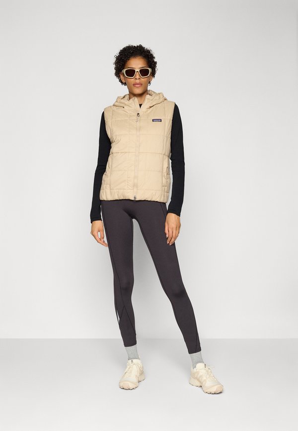 LIGHT GUST HOODED VEST - Waistcoat - oar tan2