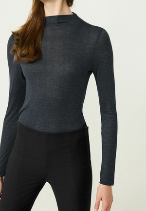 Bluzka z długim rękawem