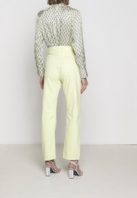 Agolde Vaqueros rectos - yellow