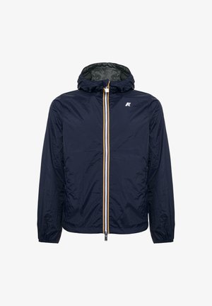 Giacca a vento blu navy con cappuccio, polsini elastici e una zip gialla e bianca, con un piccolo logo stampato sul petto.