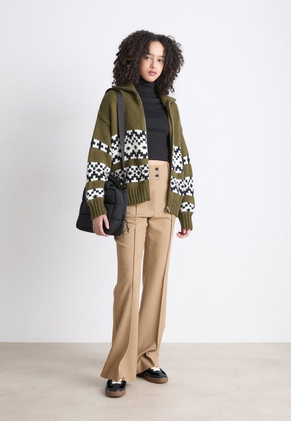CRASH BJORK CARDIGAN - Cardigan - martini olive2