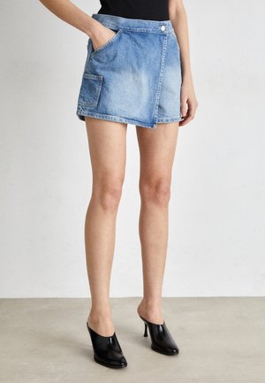 Jeansshorts - light-blue denim