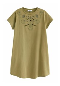 Robe t-shirt vert olive à manches courtes, ornée de broderies décoratives et de découpes à l'avant. Tissu en coton doux, coupe décontractée.