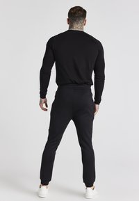 SIKSILK LONG SLEEVE EMBROIDERY PANEL GYM TEE - Longsleeve - black