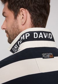 Camp David MIT BLOCK - Poloshirt - blue navy ecru
