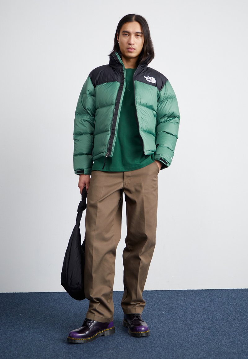 The North Face RETRO NUPTSE JACKET Piumino duck green/black