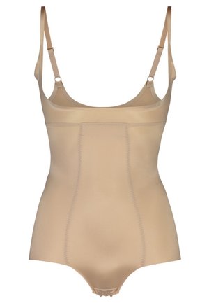 Bež bodysuit z nastavljivimi naramnicami, brezšivno zasnovo in gladko teksturo, s šivanimi panelnimi črtami in prilegnjeno silhueto.