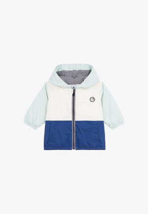 Kleurblok capuchonjack met lichtgroene, witte en marineblauwe panelen, elastische manchetten en een gestreepte binnenkant. Voorfront rits en logodetail.