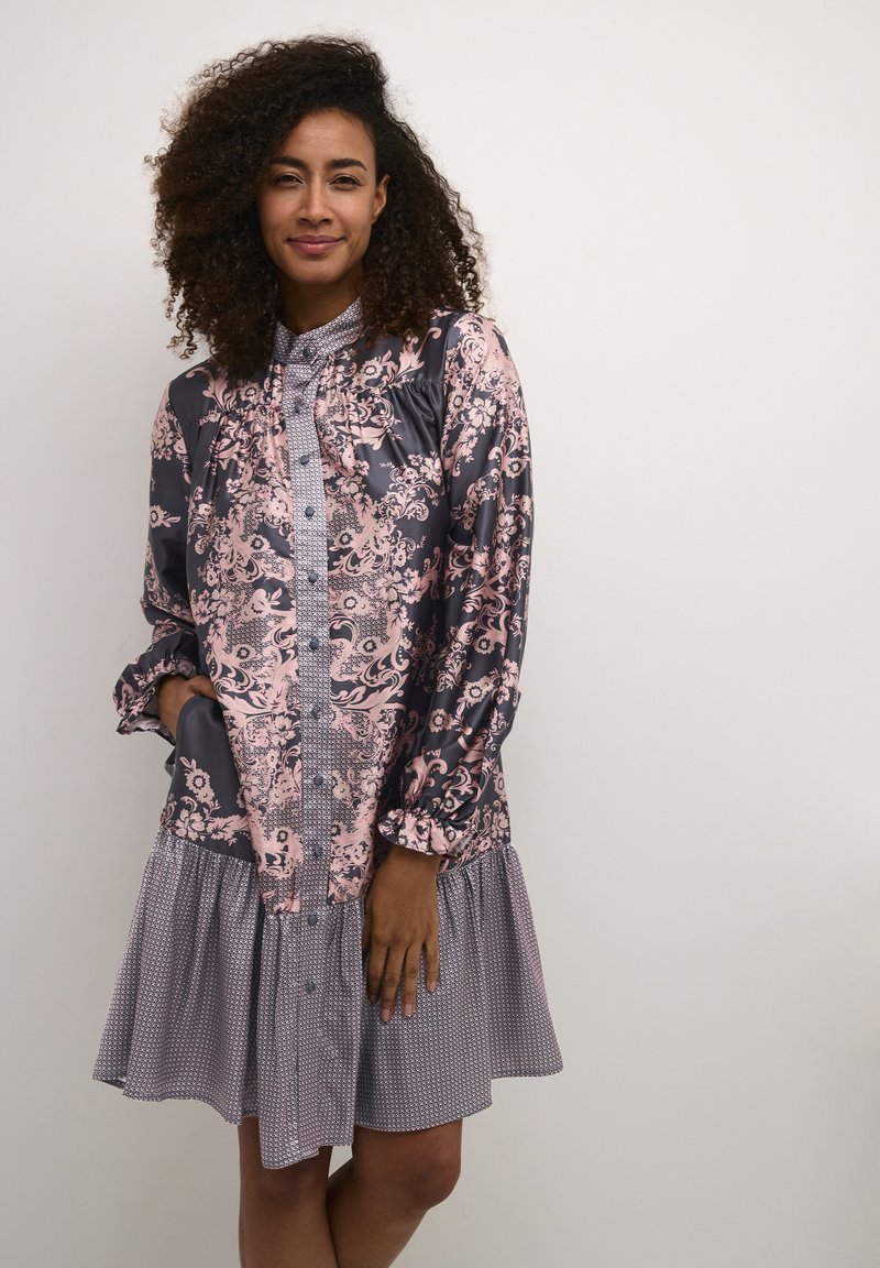 Culture CUARINA - Tričkové šaty - gray graphic