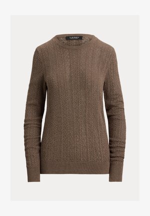 Pruun kootud k (sweater), mis sisaldab ribakujulist tekstuuri, ümmargust kaelust ja pikki varrukaid, koos istuva alumise serva ja peene nööride mustriga.