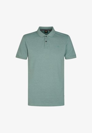 Polohemd aus weichem, türkisfarbenem Baumwollstoff mit kurzen Ärmeln, Dreiknopfleiste und kleinem Logo auf der Brust.