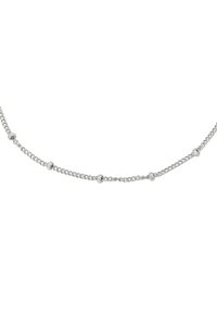 Collana in argento con maglie ovali e perle rotonde, lisce e distribuite uniformemente. Il design è delicato con una finitura lucida.