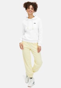 Fila BRUCHSAL REGUAL - Jersey con capucha - bright white