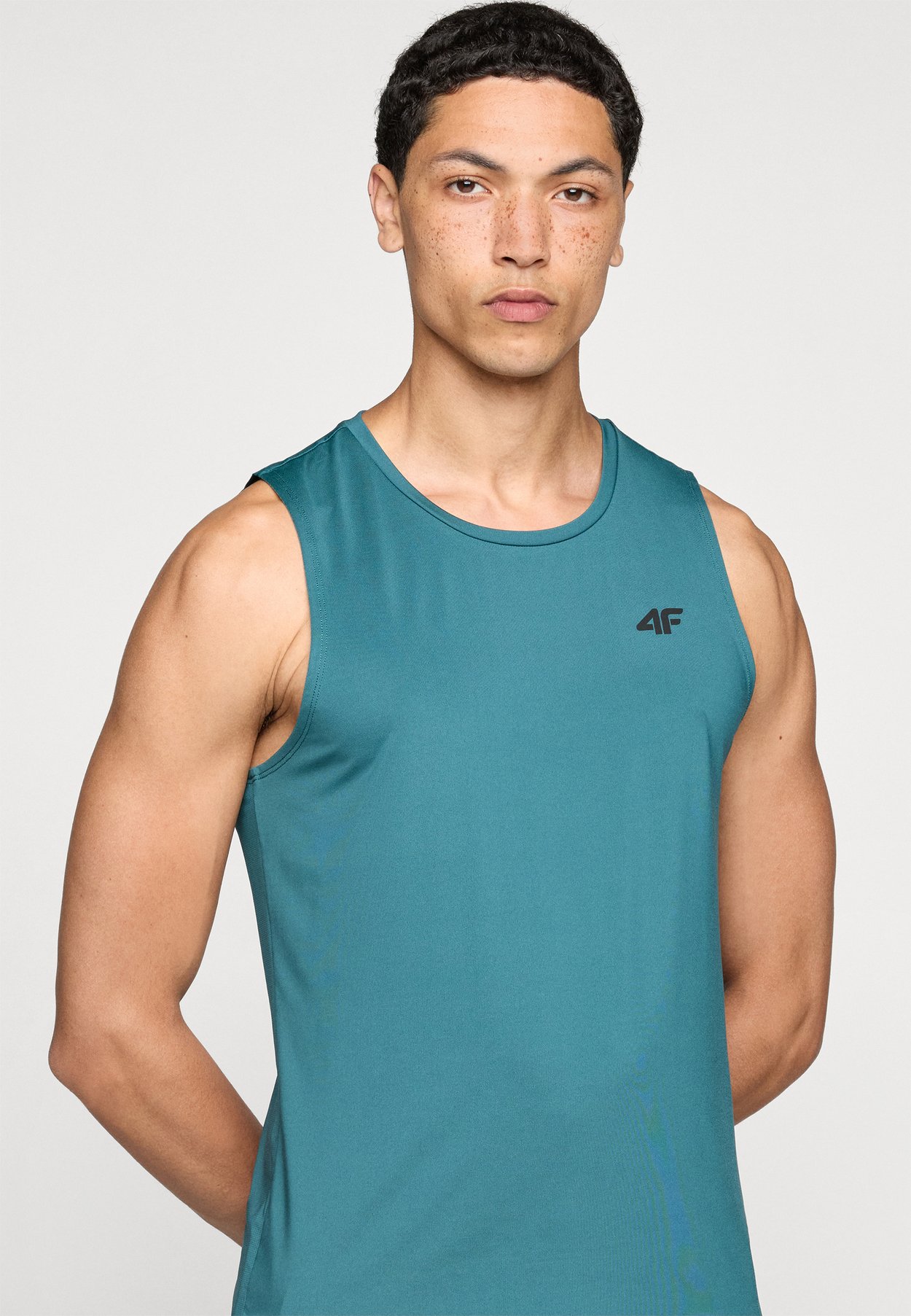 SLEEVELESS FNK