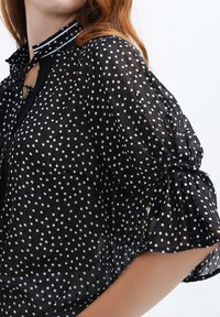 Smart and Joy TULIP - Blouse - black