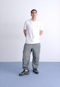 Thumbnail Image 2