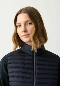 Colmar Originals QUILTED  - Weste - dark blue